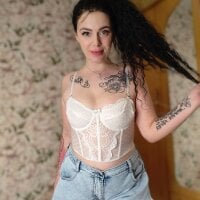 Lola_Hale