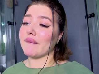 kylielips