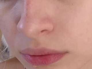 naomi-demio